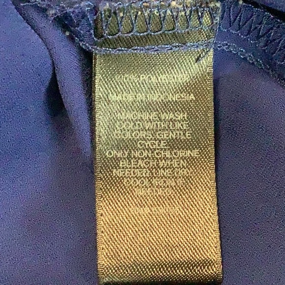 Express Size Small Women's Deep Blue Blouse. Preloved - Picture 7 of 7